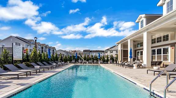 Glen Oaks | New Luxury Apartments